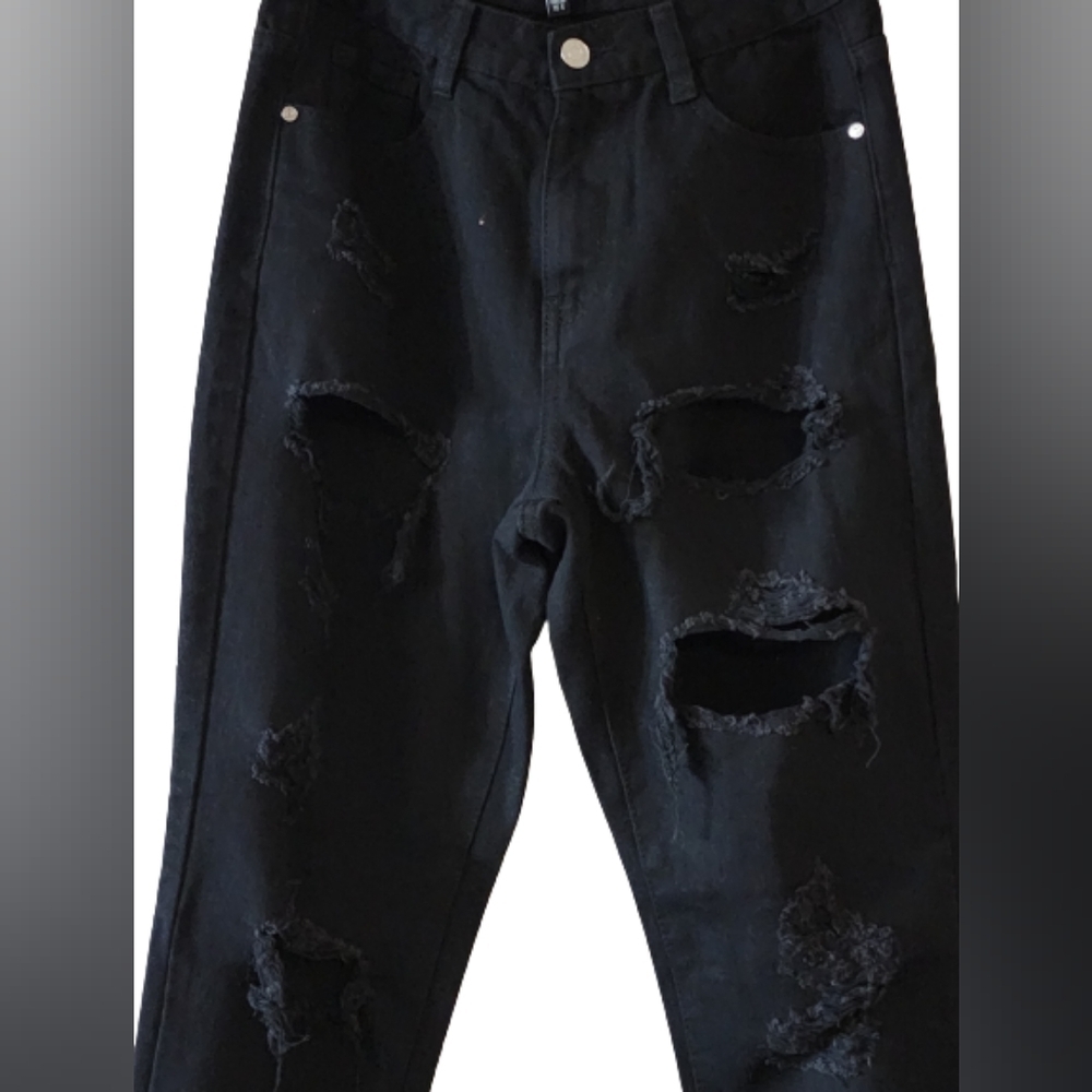 Riot high rise mom jeans Distressed denim ripped size 6 color black